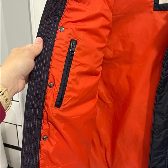 Orvis Classic Collection Essex Duck Down Filled Puffer Vest in Navy/Orange - XXL - Picture 7 of 10